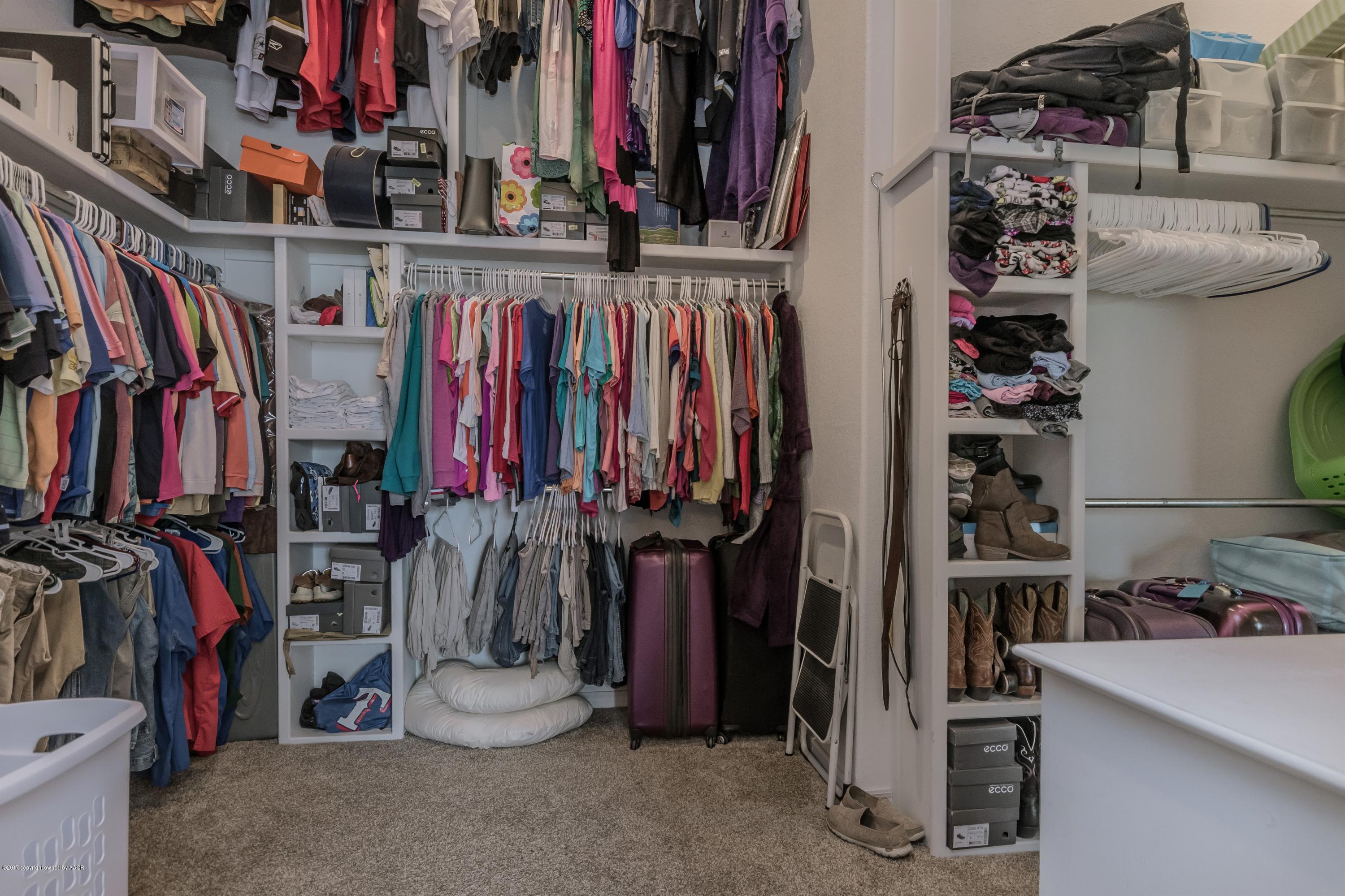 19600 Saddlehorn Road Amarillo, TX 79119 - Photo 12 of 25 012_Master Closet