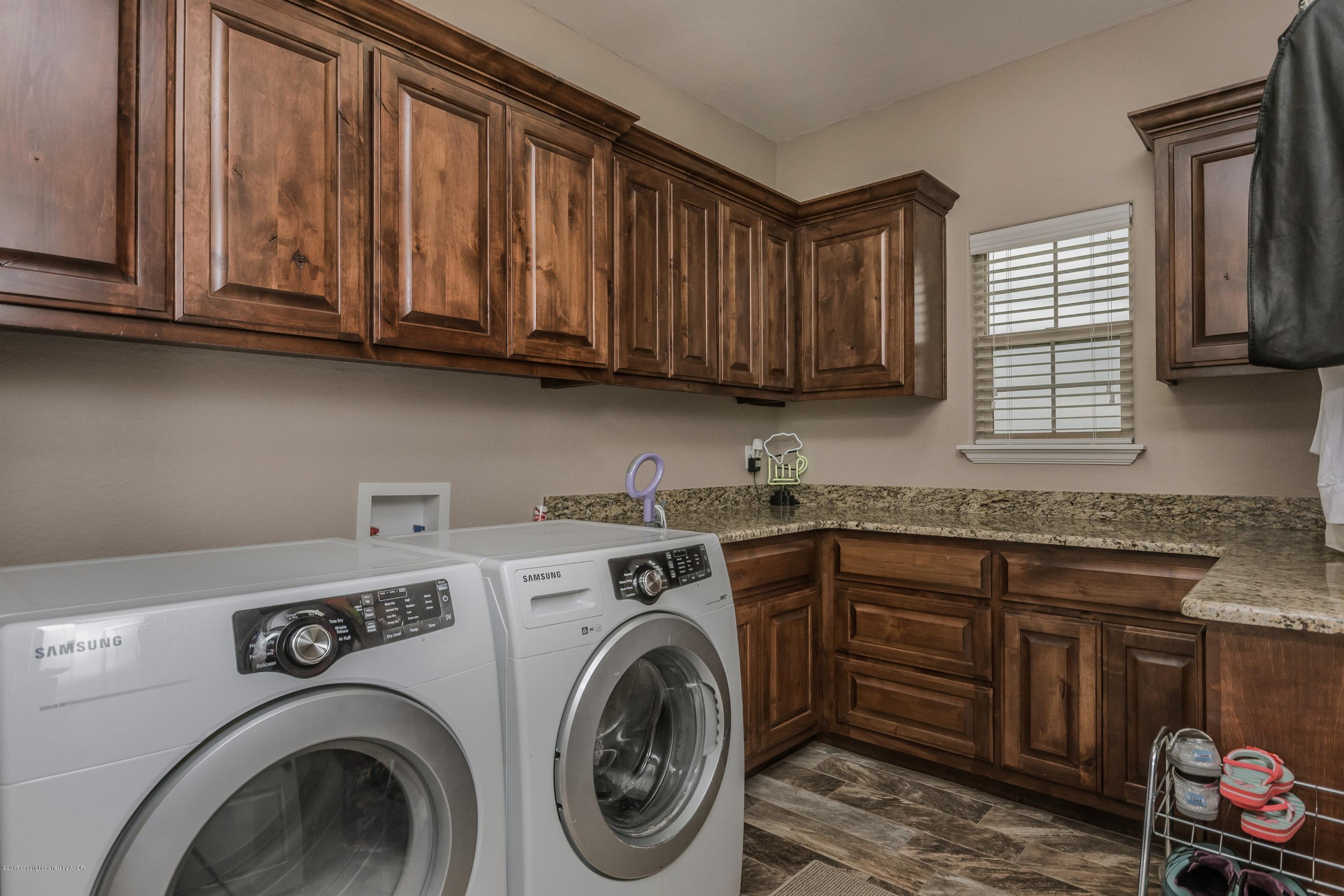 19600 Saddlehorn Road Amarillo, TX 79119 - Photo 20 of 25 020_Utility Room