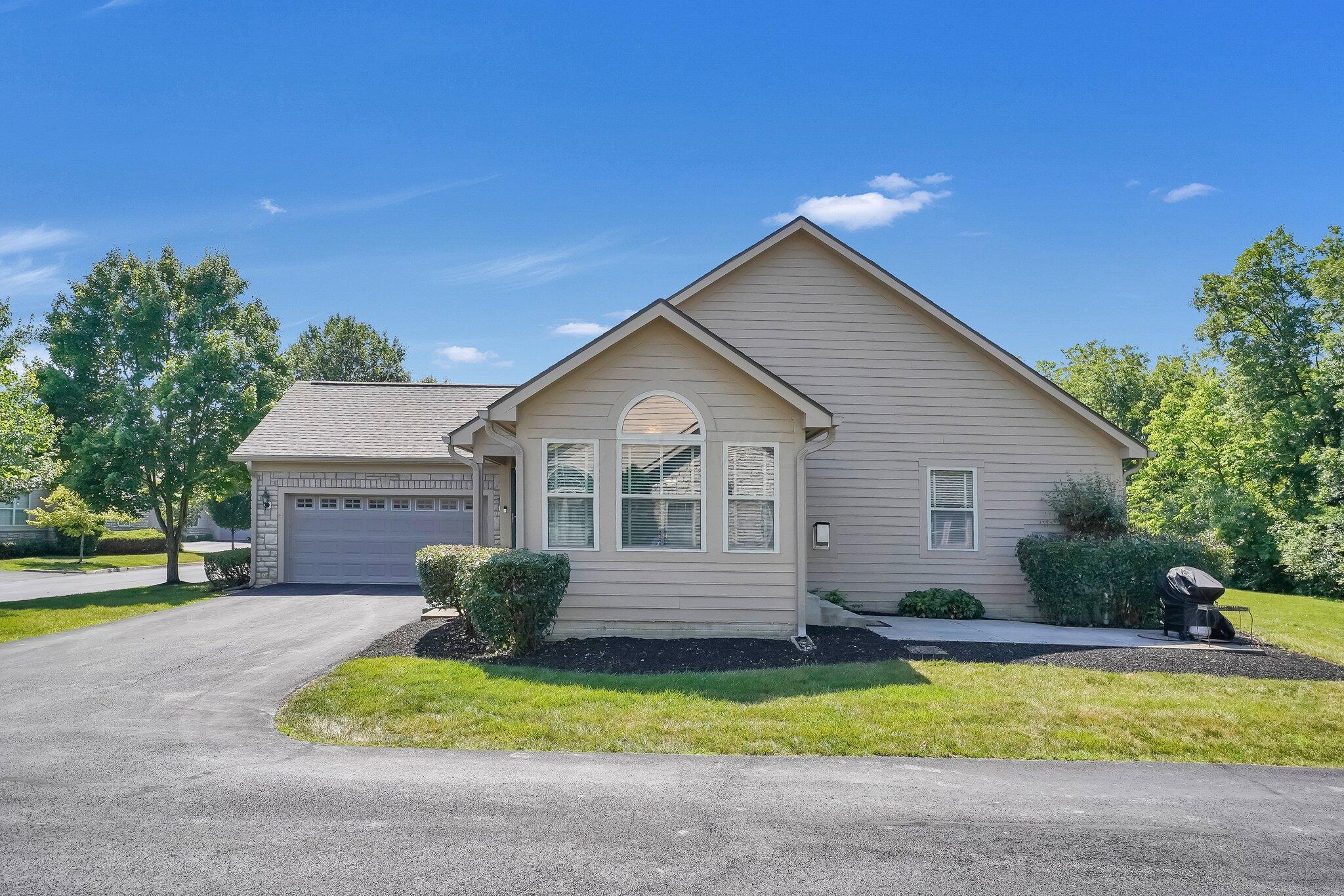 4887 Rays Circle Dublin, OH 43016 - Photo 2 of 32 4887 Ray's Circle