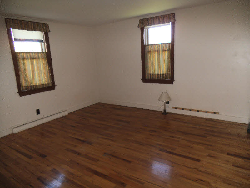 4512 Garfield Road Auburn, MI 48611 - Photo 9 of 13 Gallery Image 9