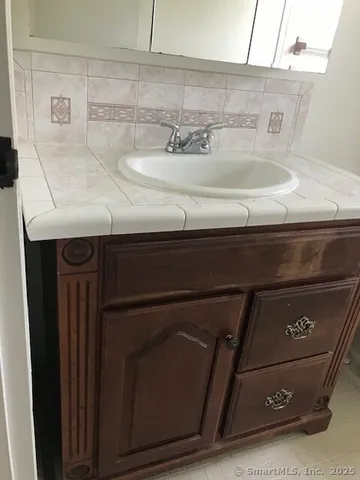 $299,900 | 75 Lawson Lane, Unit 75, Ridgefield, CT 06877