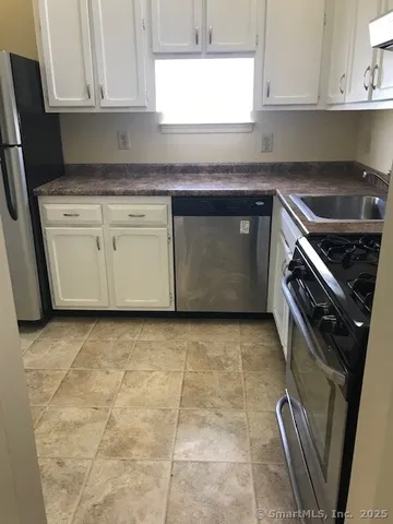 $299,900 | 75 Lawson Lane, Unit 75, Ridgefield, CT 06877