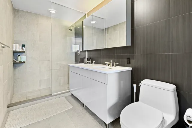 $1,950,000 | 215 Avenue B, Unit 5B | East Village