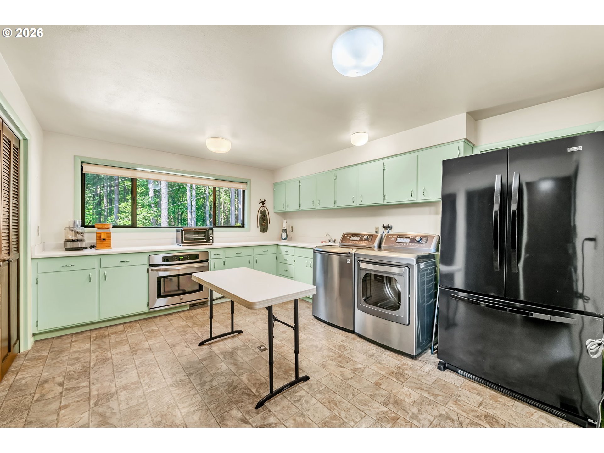 90790 Hill Road Springfield, OR 97478 - Photo 26 of 48 Kitchen/Nook