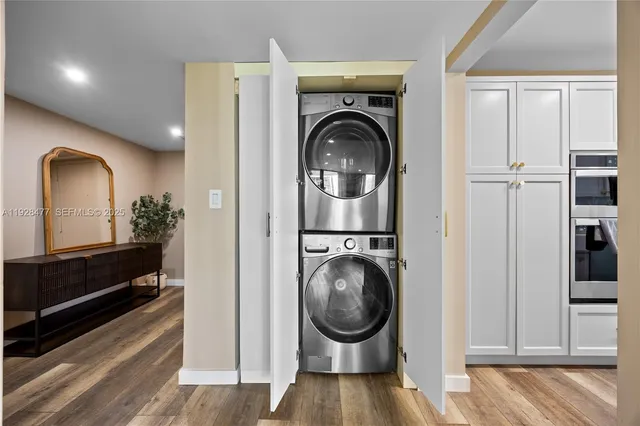 $779,000 | 1915 Brickell Avenue, Unit 1001, Miami, FL 33129