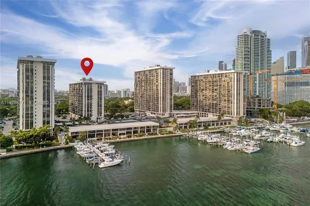 $779,000 | 1915 Brickell Avenue, Unit 1001, Miami, FL 33129