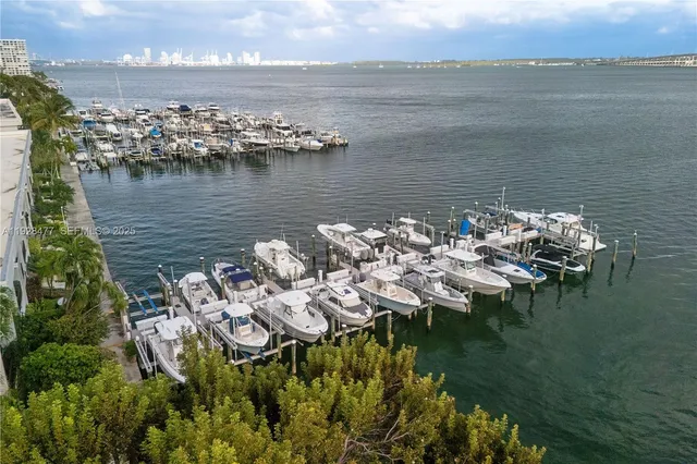 $779,000 | 1915 Brickell Avenue, Unit 1001, Miami, FL 33129