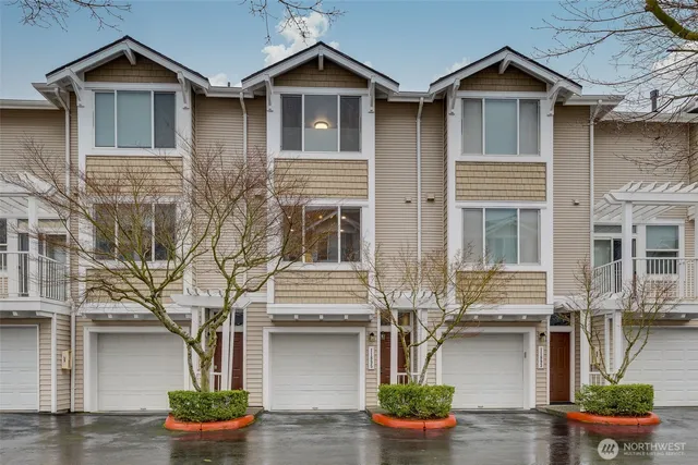 $575,000 | 11895 Northeast 163rd Place, Unit 203, Bothell, WA 98011