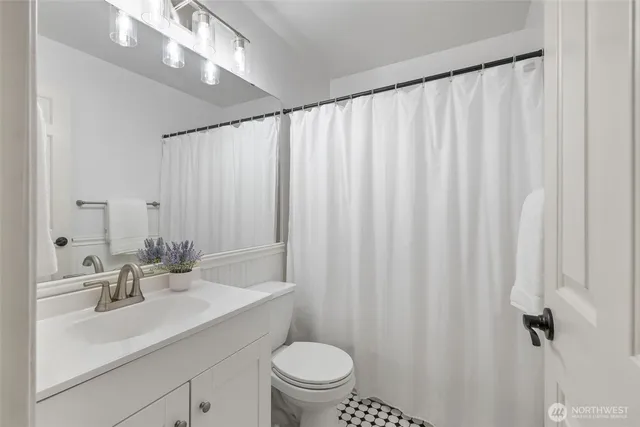 $575,000 | 11895 Northeast 163rd Place, Unit 203, Bothell, WA 98011