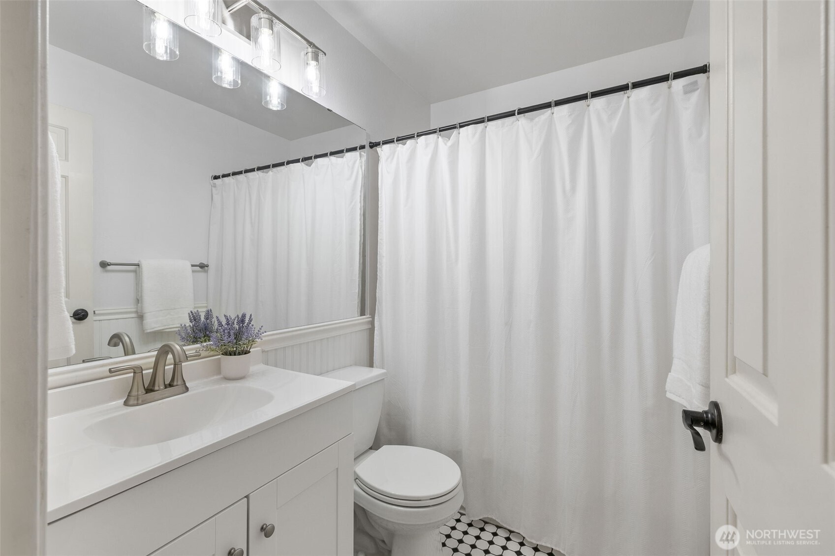 11895 Northeast 163rd Place, Unit 203 Bothell, WA 98011 - Photo 18 of 32