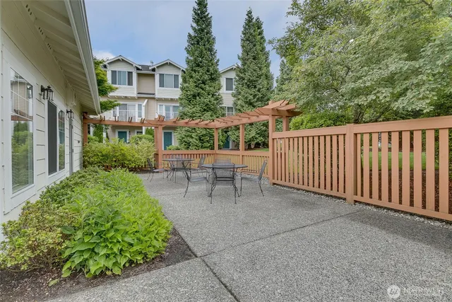$575,000 | 11895 Northeast 163rd Place, Unit 203, Bothell, WA 98011