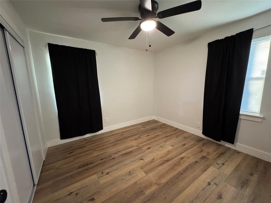 413 Southwest 14th Street Grand Prairie, TX 75051 - Photo 9 of 11