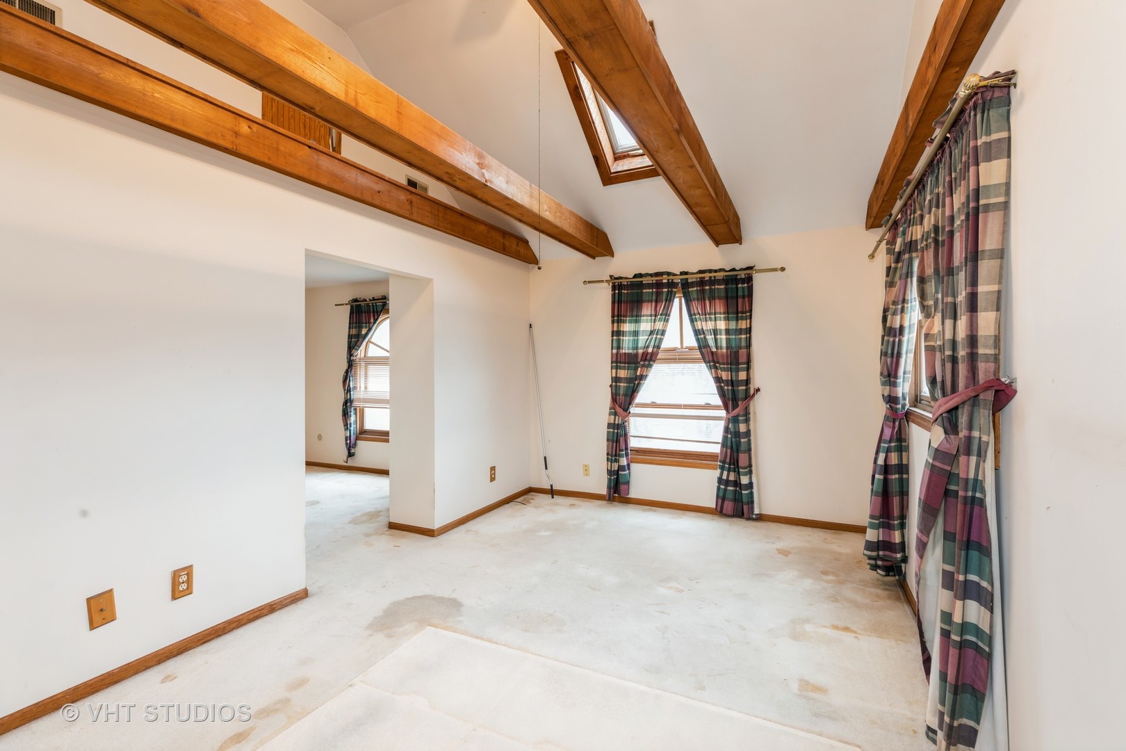 24960 South Scheer Road Monee, IL 60449 - Photo 16 of 26 a view of an empty room with stairs