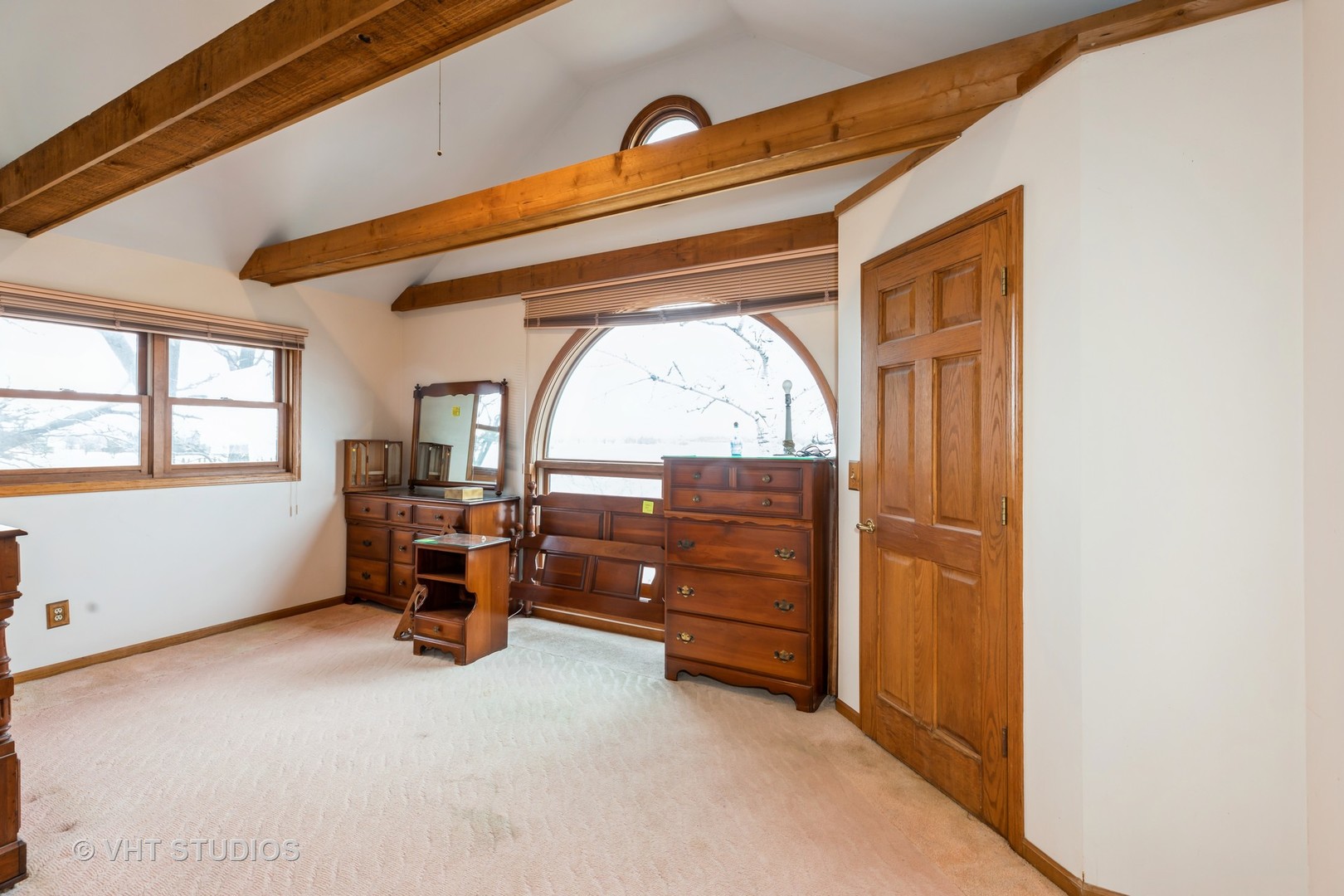 24960 South Scheer Road Monee, IL 60449 - Photo 18 of 26 a view of livingroom with furniture and windows