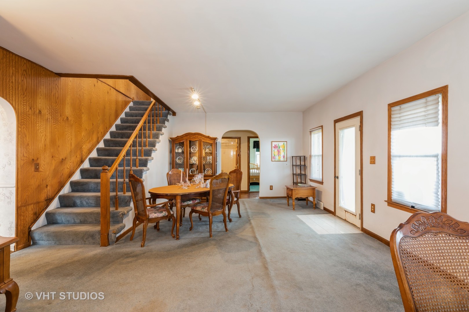 24960 South Scheer Road Monee, IL 60449 - Photo 8 of 26 a view of a livingroom with furniture and staircase