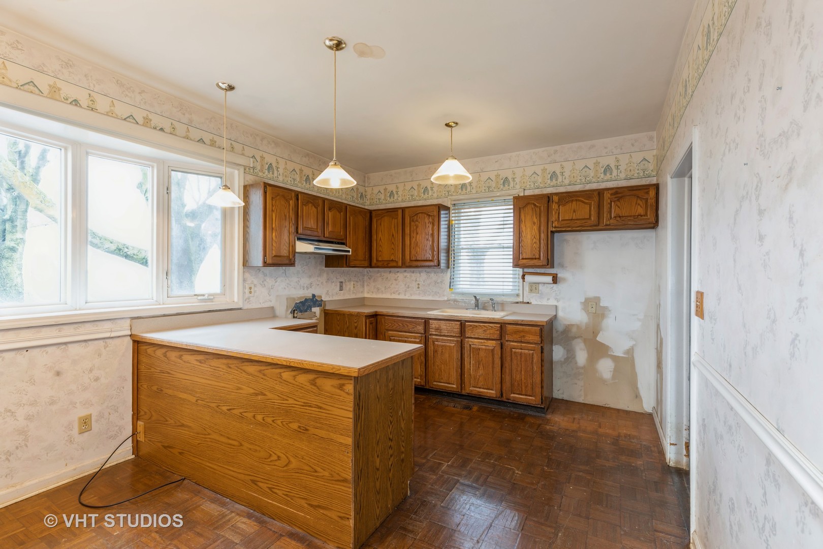 24960 South Scheer Road Monee, IL 60449 - Photo 9 of 26 a kitchen with a sink stove and cabinets