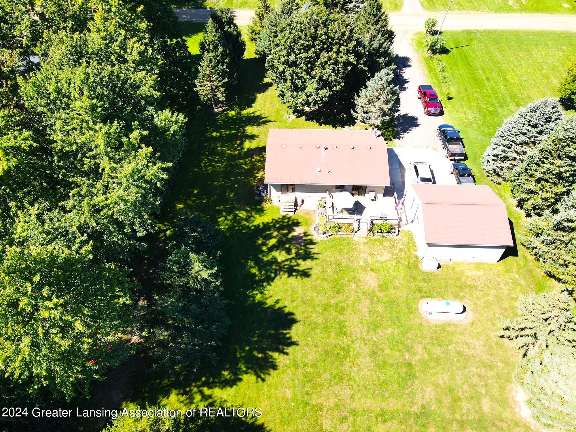 1833 South Ainger Road Charlotte, MI 48813 - Photo 35 of 38 34