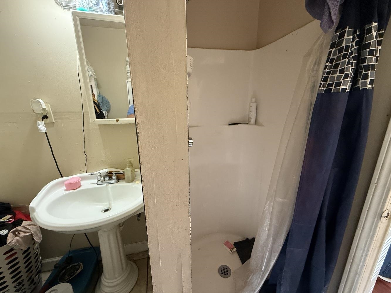 1309 Semmes Street Memphis, TN 38111 - Photo 13 of 24 Full bath featuring a shower stall and a sink