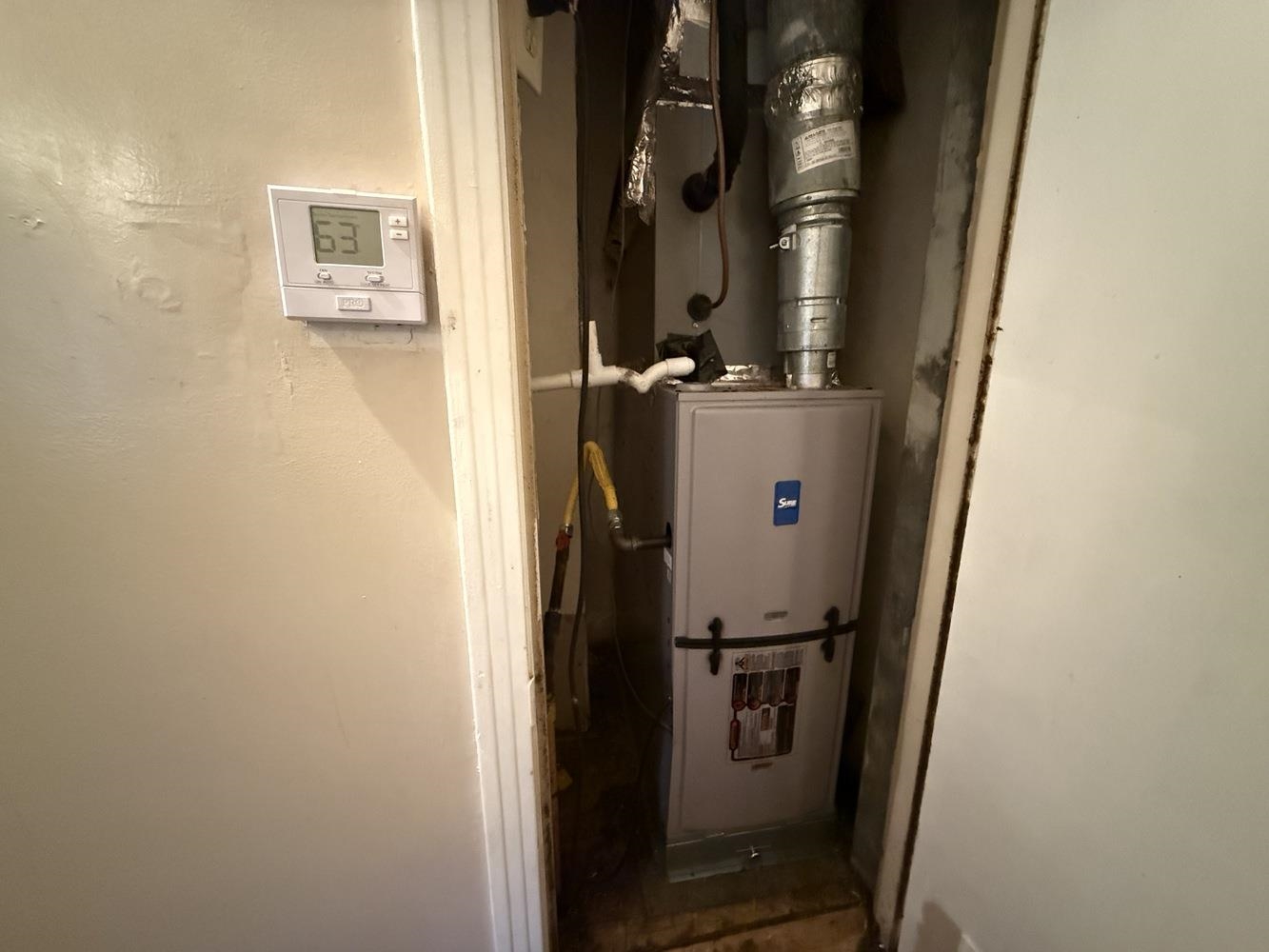 1309 Semmes Street Memphis, TN 38111 - Photo 21 of 24 Utility room featuring heating unit