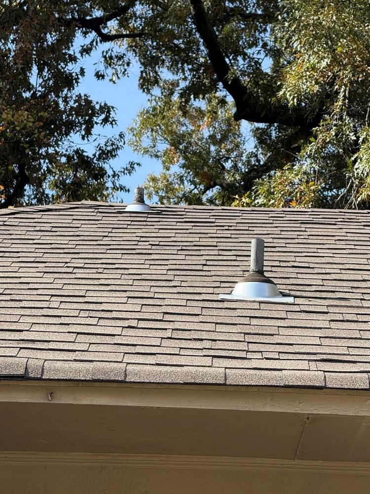 1309 Semmes Street Memphis, TN 38111 - Photo 22 of 24 Exterior view of a shingled roof
