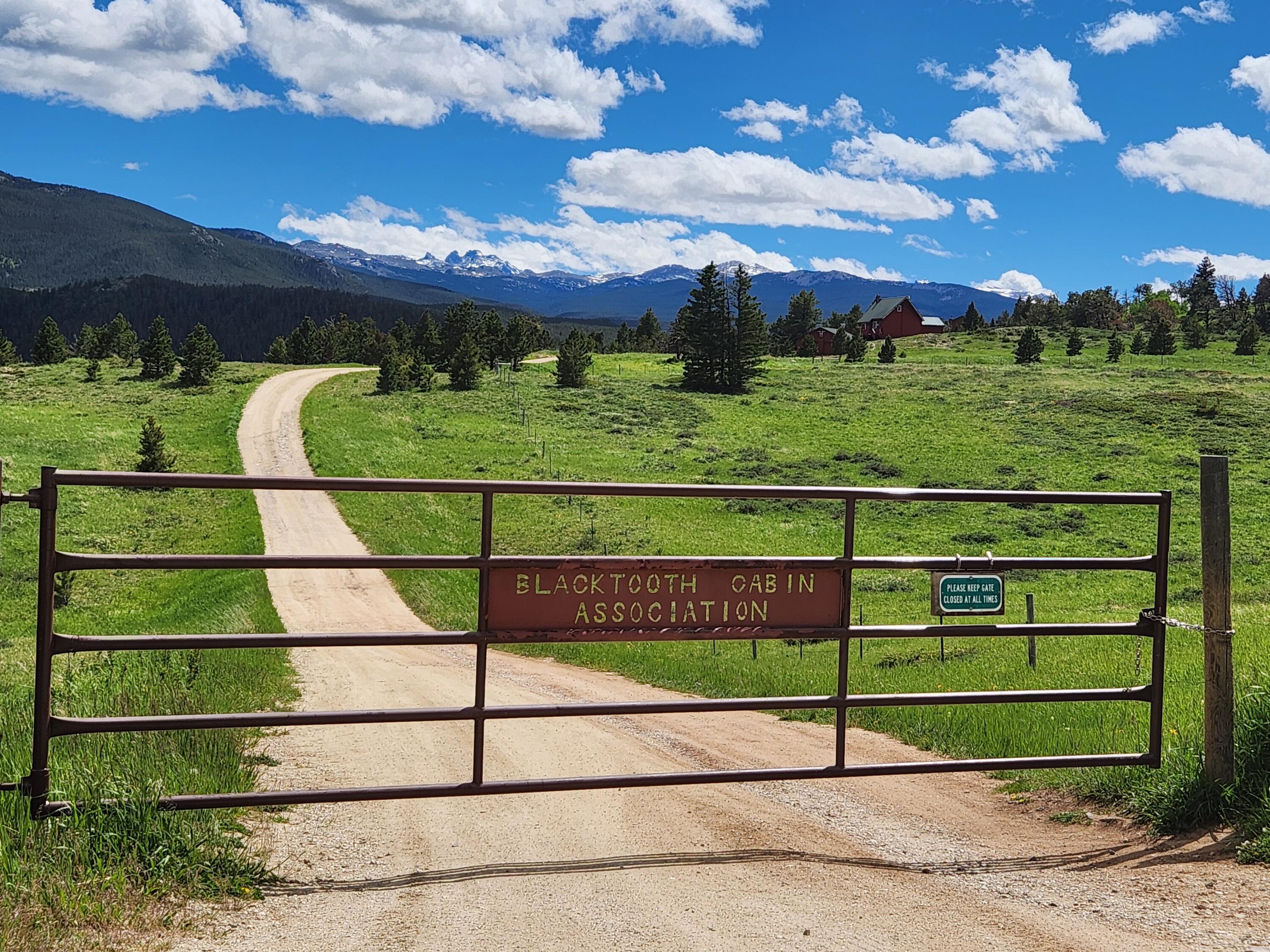 12 Blacktooth Road Big Horn, WY 82833 - Photo 2 of 25 Entry Gate