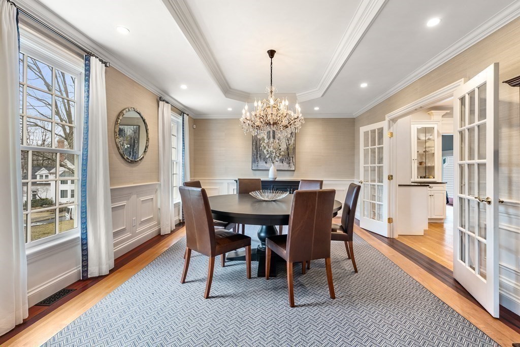 123 Albion Road Wellesley, MA 02481 - Photo 11 of 34