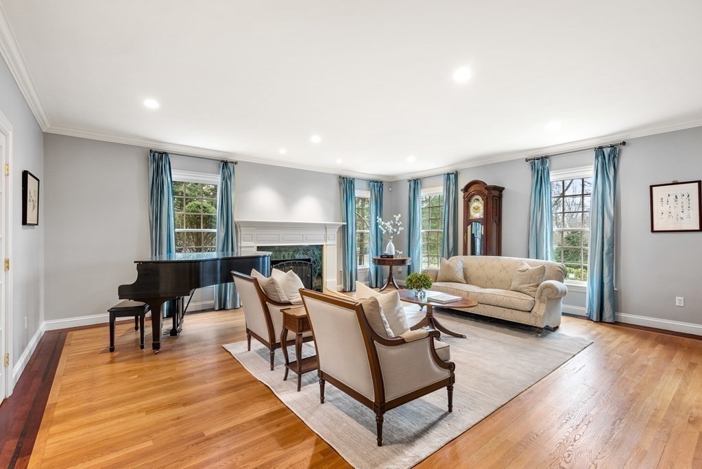 123 Albion Road Wellesley, MA 02481 - Photo 13 of 34