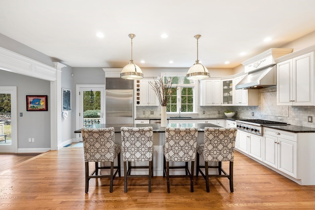 123 Albion Road Wellesley, MA 02481 - Photo 6 of 34