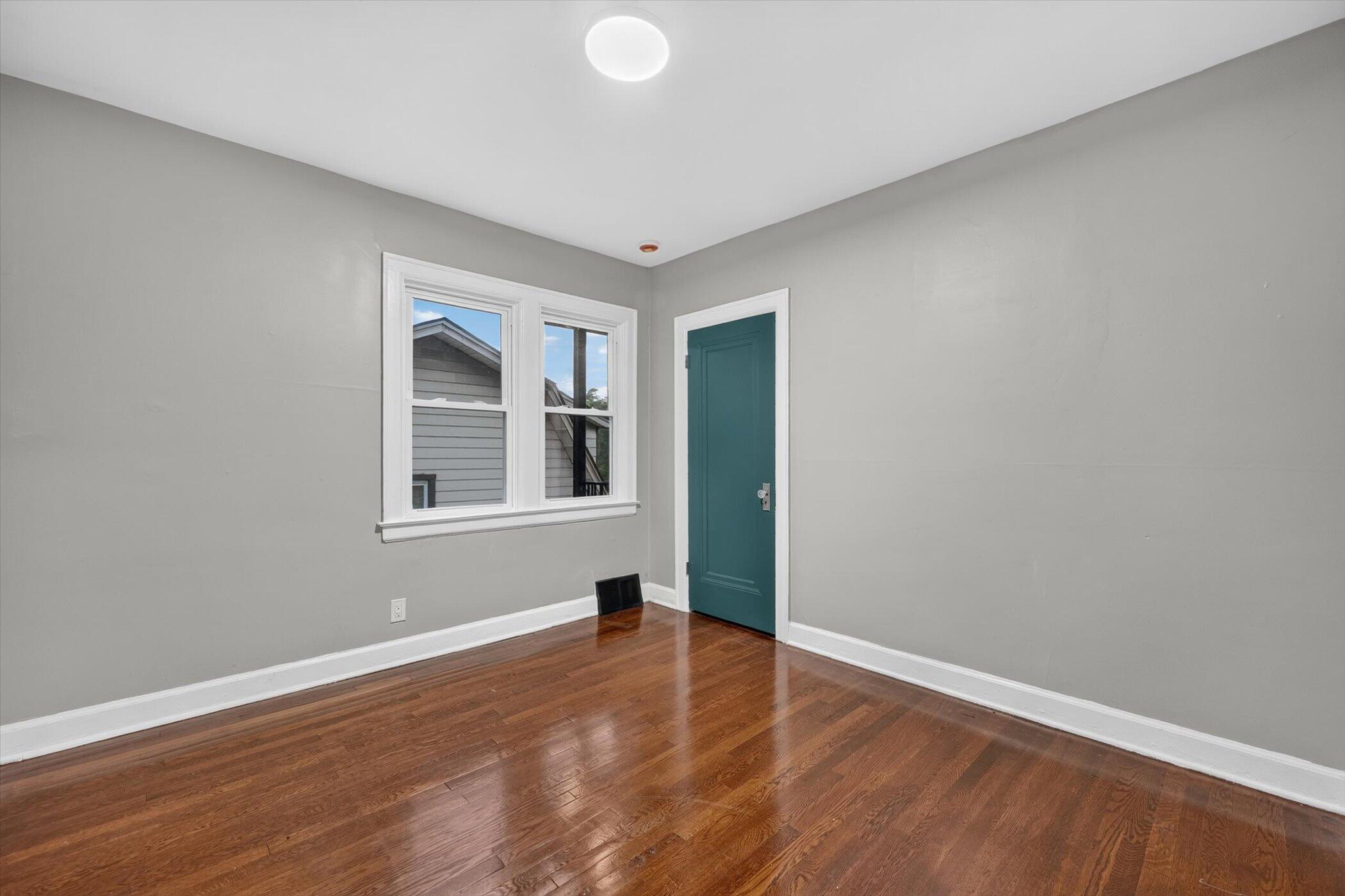 5083 Devonshire Road Detroit, MI 48224 - Photo 37 of 48 39-5083-Devonshire-Rd-WindowStill-Photog