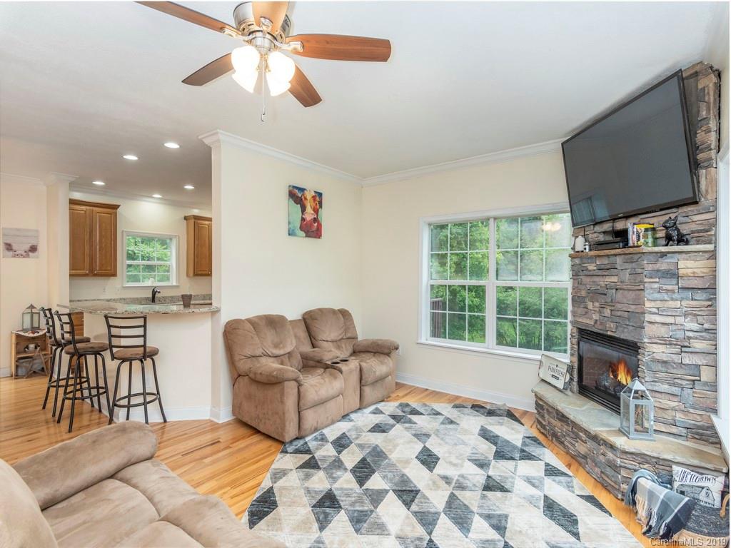 2561 Chinquapin Road Canton, NC 28716 - Photo 11 of 25