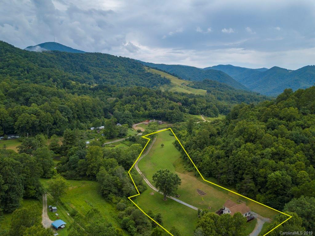 2561 Chinquapin Road Canton, NC 28716 - Photo 4 of 25