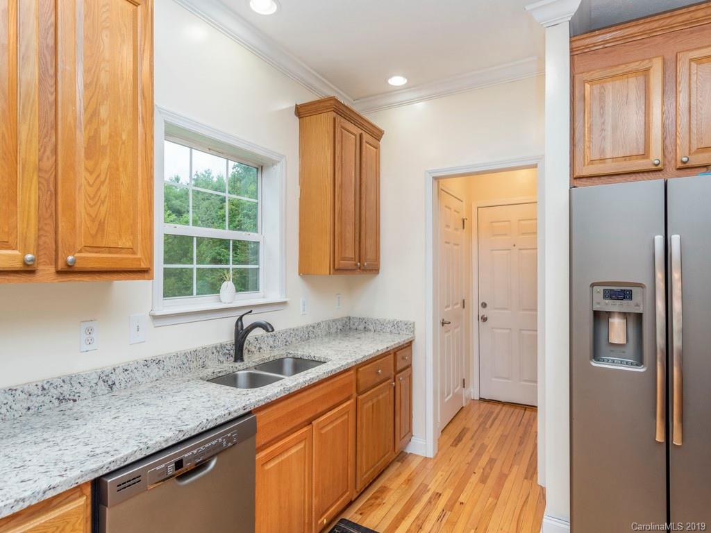 2561 Chinquapin Road Canton, NC 28716 - Photo 5 of 25