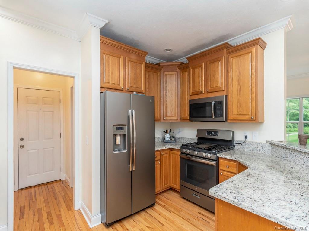 2561 Chinquapin Road Canton, NC 28716 - Photo 10 of 25