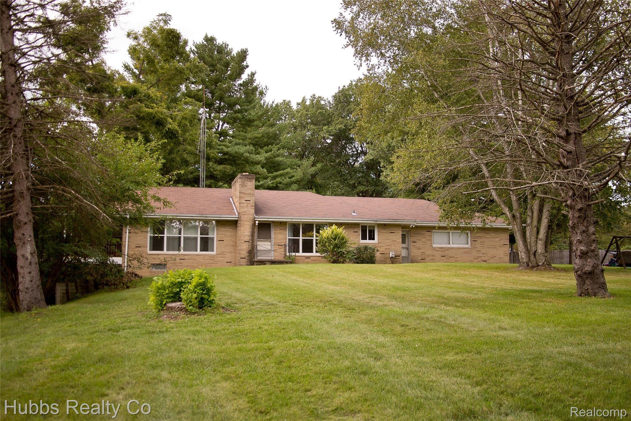 13255 North Bray Road Clio, MI 48420 - Photo 2 of 68 A32W9463.jpg