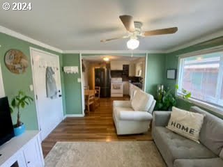 2145 31st Street, Unit 1 Springfield, OR 97477 - Photo 10 of 21 Gallery Image 10