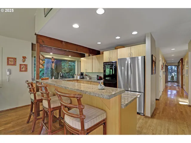 $875,000 | 1125 Southwest Westwood Court, Portland, OR 97239