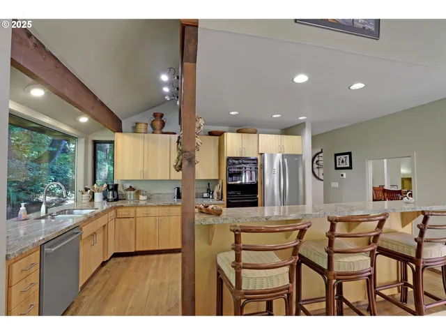 $875,000 | 1125 Southwest Westwood Court, Portland, OR 97239