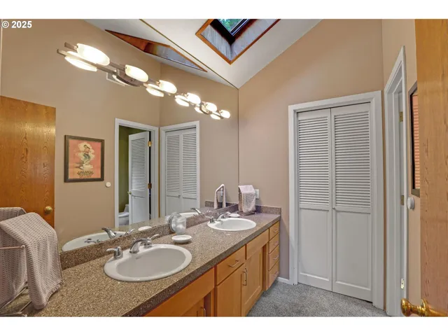 $875,000 | 1125 Southwest Westwood Court, Portland, OR 97239