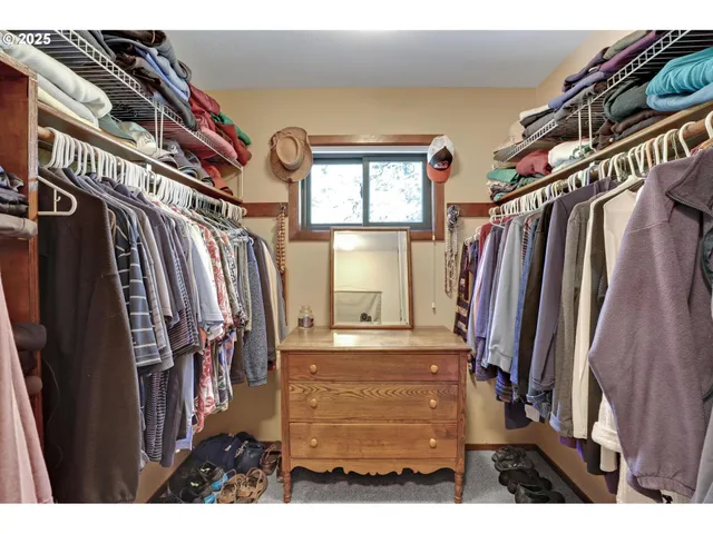 $875,000 | 1125 Southwest Westwood Court, Portland, OR 97239