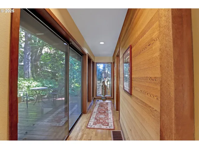 $875,000 | 1125 Southwest Westwood Court, Portland, OR 97239