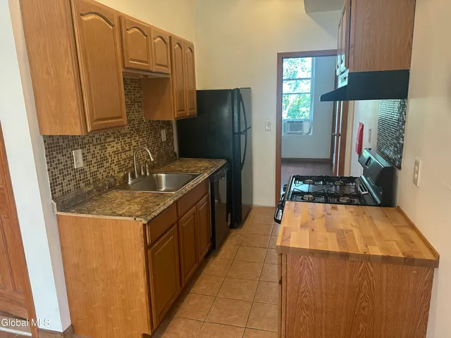 $14,400 | 97 Ten Broeck Street, Unit 3, Albany, NY 12210