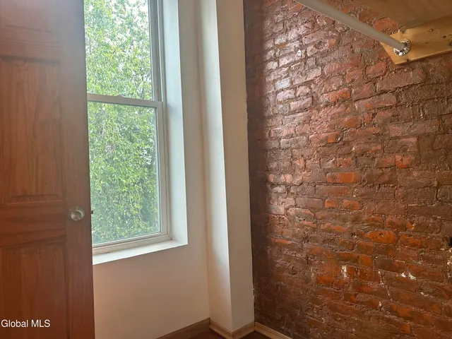 $14,400 | 97 Ten Broeck Street, Unit 3, Albany, NY 12210