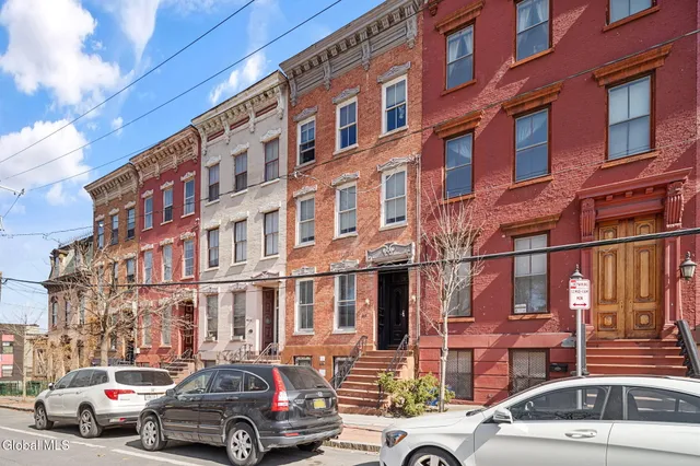 $14,400 | 97 Ten Broeck Street, Unit 3, Albany, NY 12210
