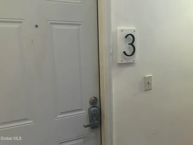 $14,400 | 97 Ten Broeck Street, Unit 3, Albany, NY 12210