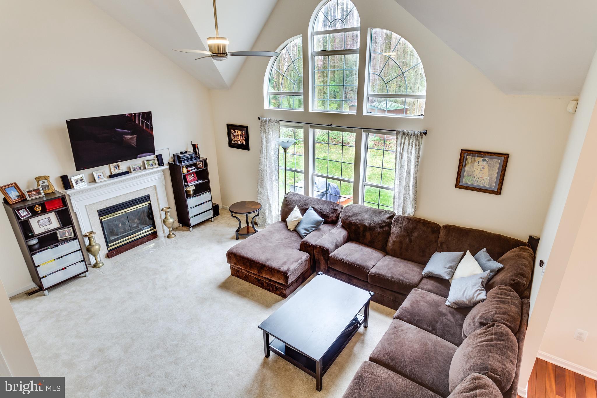 6801 Newington Road Lorton, VA 22079 - Photo 11 of 30 Family Room