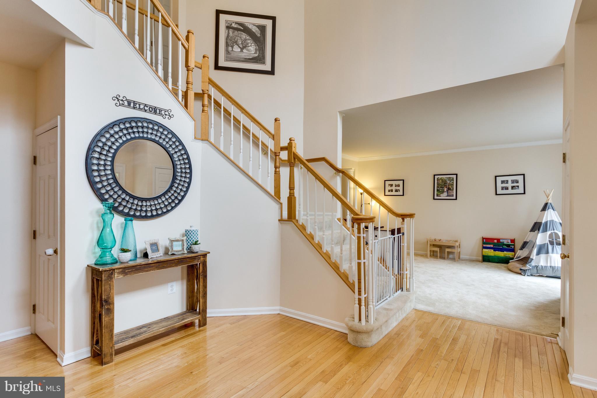 6801 Newington Road Lorton, VA 22079 - Photo 3 of 30 Interior (General)