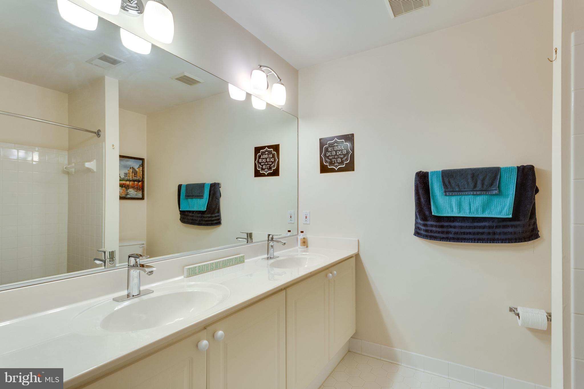 6801 Newington Road Lorton, VA 22079 - Photo 23 of 30 Bath