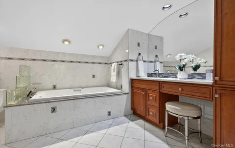 $1,399,999 | 12 Wildwood Drive, Dix Hills, NY 11746