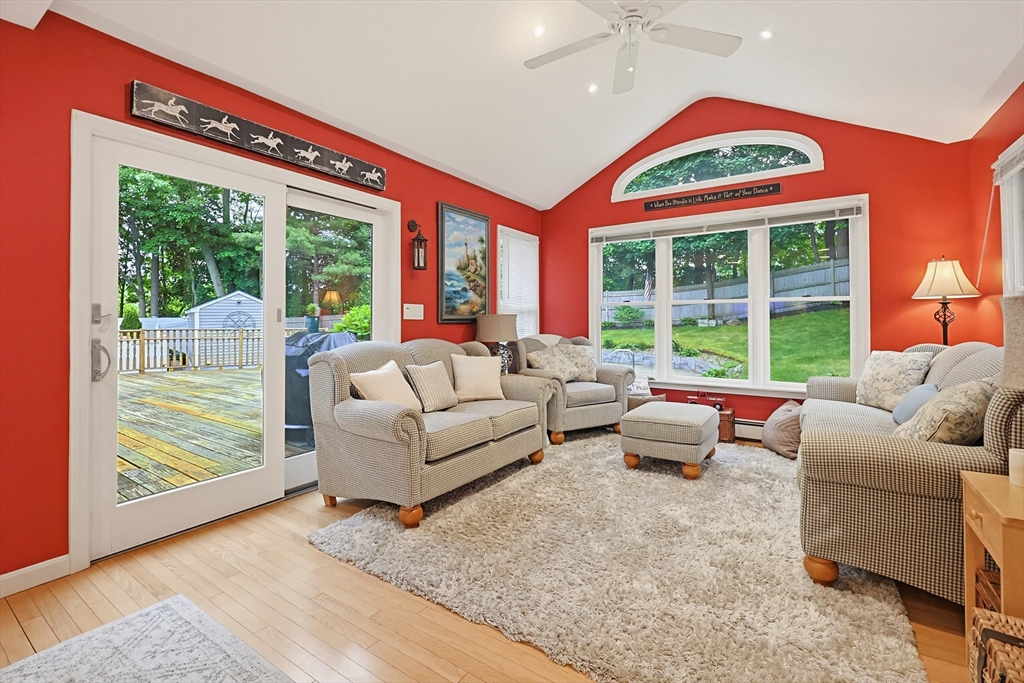 5 Otter Pond Road Lynnfield, MA 01940 - Photo 13 of 42