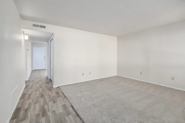 $1,650 | 6910 Hart Lane, Unit 907, Austin, TX 78731